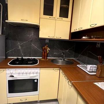 3 комнатная • Газ • 1 этаж • Армейская/Сегедская • Фонтан Парк Победы