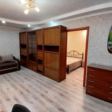 Здам без % 2-х кімн. кв, до метро Берестейська 2 зупинки, Газ