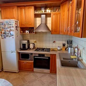 2к біля м. Позняки,  газ, 8 поверх, Гмирі ,15