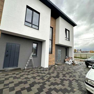 Таунхауси в Білогородці біля Сільпо