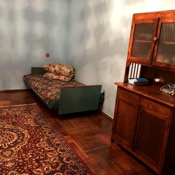 Здам 1 комнатную квартиру на Осипенковском ул.Звенигородская