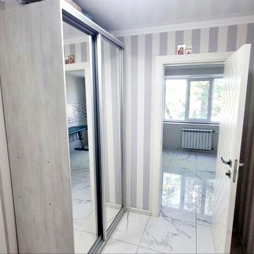 Юхима Фесенка вул. (Петровського), 11