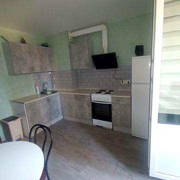 Здам квартиру на Данченка.