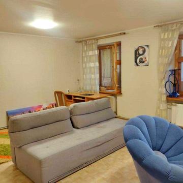 3-х кімн. 85кв, АГВ, цегла, Вузовський, Таїрова, 2/9 поверх