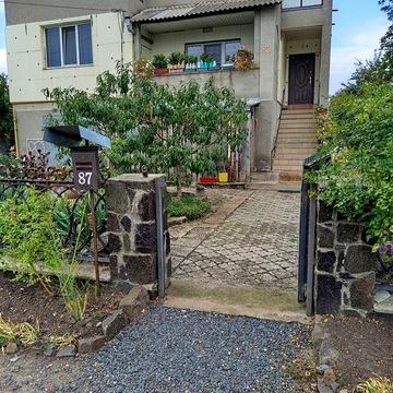 Черкаська обл.м.Шпола Будинок для великої родини