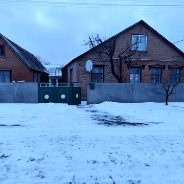 Продаж будинку в місті Помічна