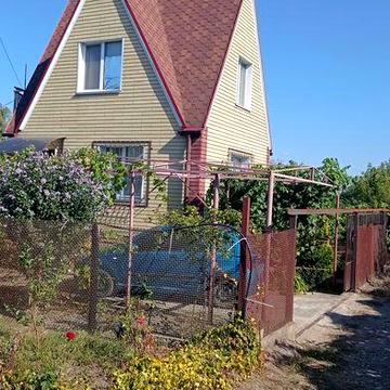 Продам дачу на березі Дніпра