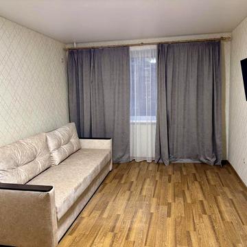 Сдам на длительный срок однокомнатную квартиру на Браилках.Гожуливская