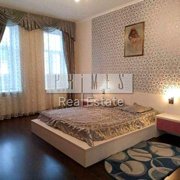 Продаж 3к квартира в царському будинку, Олімпійська, Антоновича, 48Б