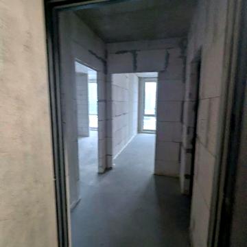 1 кімнатна квартира  з окремою кухнею та балконом