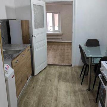 Власник. Продам 2 кімнатний жилкоп без комісії з ремонтом.