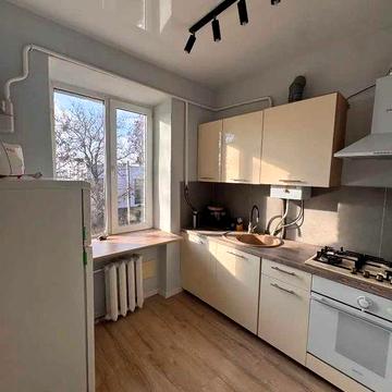 Продаж 2к квартири Гагаріна
Піхоти Короля (Лізи Чайкіної) вул. 17