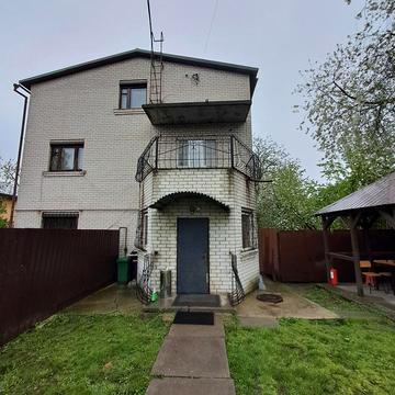 Оборонна вул., 11