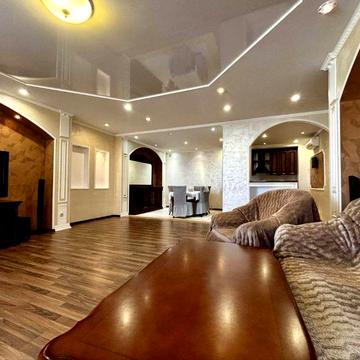 Оренда просторої 3-кімнатної 152 м2 квартири в ЖК «Космополітен»