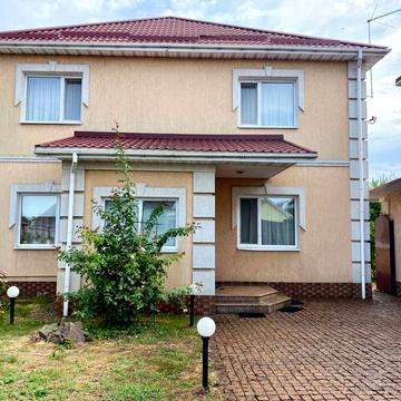 Будинок у Броварському районі смт Велика Димерка, вул. Парникова