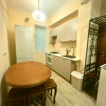 Довнар-Запольского перший поверх,газ!