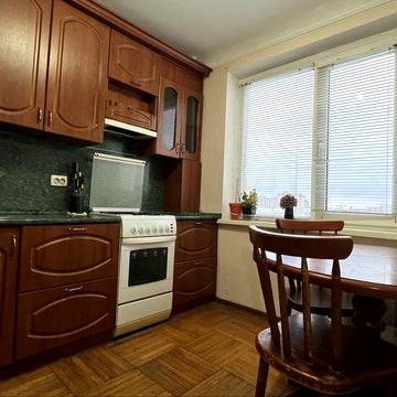 Продам 2к по вул.Н.Сотні