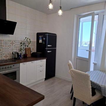 Сдам современную квартиру ул. Данченко 32б