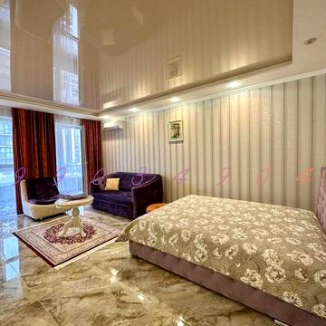 Оренда 1-кімнатної квартири в елітній новобудові  Центр міста!