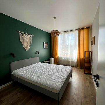 Дніпровська набережна вул., 16-Д