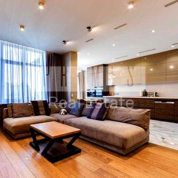 Продаж 3к квартири, ЖК Новопечерські Липки, вул. А. Верхогляда 11 ЖК Новопечерські Липки