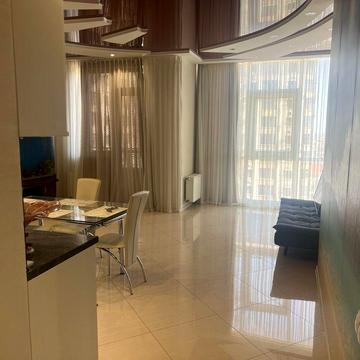 Сдаётся просторная 2-х комн. квартира  в ЖК  "Пятая Жемчужина "