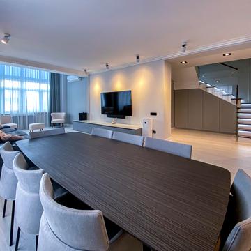 Розваги вул., 27