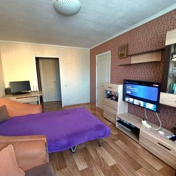 Продам двух комнатную Западный