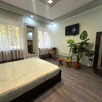 Оренда 2-кімнатної квартири у центрі Львова, вул. Личаківська