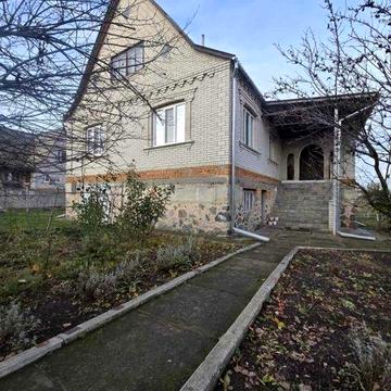 Рокитне. Продаж будинку . Розглядазмо сертифікати