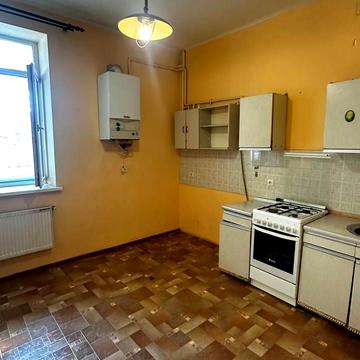 Богдана Хмельницького вул., 51