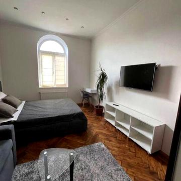 Довгострокова оренда 1к Квартира Краківська вулиця