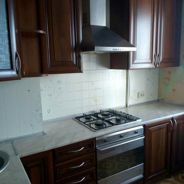 Небесної Сотні просп. (Маршала Жукова), 12