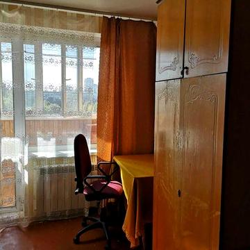 Жмеринская, 2-к раздельная хорошая квартира, метро Святошино