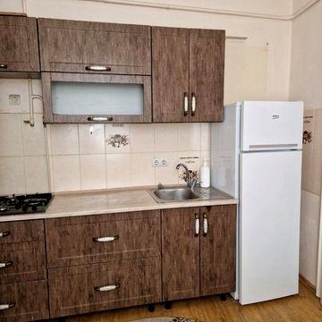 Здається 1-к. ст.ф. вул. Богдана Хмельницького