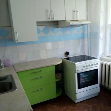 Академіка Булаховського вул., 42/43