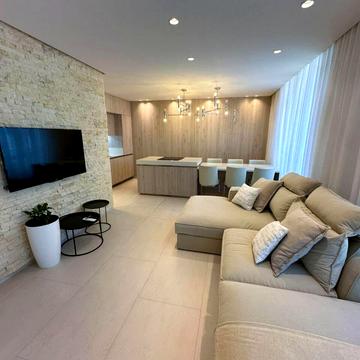 Джона Маккейна вул. (Івана Кудрі), 7