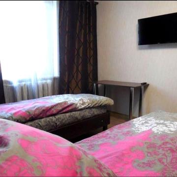 Продам 2 ком кв Разделенную на две смарт квартиры  Метро Науки