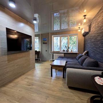 Продаж 2кім. Квартири або комерції в центральній частині міста