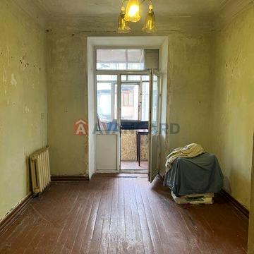 Продаеться 2-кім квартира Пр. Соборний.