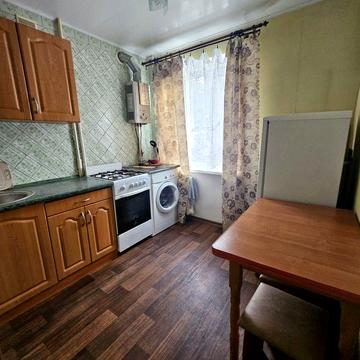 Сдам уютную 1к. Квартиру на Поля 45.(Кирова)