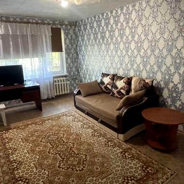 Сдам двухкомнатную квартиру на длительный срок