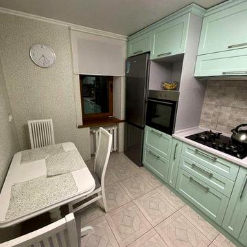 Оренда 3 кімнатноі простороі крартири в центрі