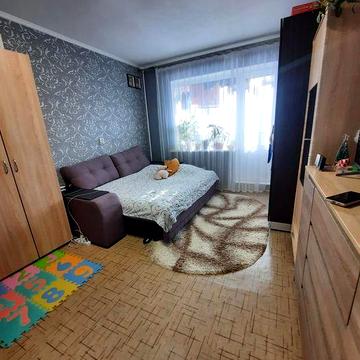 Продам 1к квартиру з ремонтом 10мкр