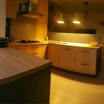 Квартира 56м2, закрита територія, паркінг