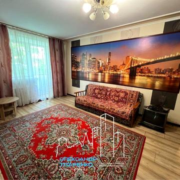 Здам трикімнатну квартиру біля ботанічного саду!