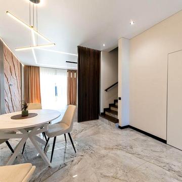 Продаж котеджу з ремонтом.