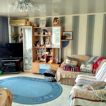 Академіка Корольова вул., 102