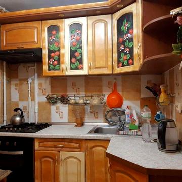 Здам 3-х кімнатну на Теремках (Лятошинського 4 а) від власника