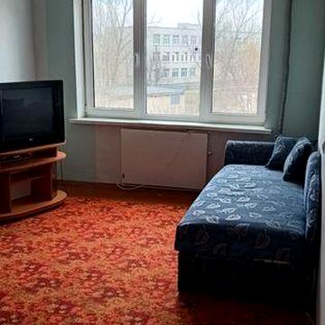 Сдам 2-х комнатную квартиру на ПХЗ, своя